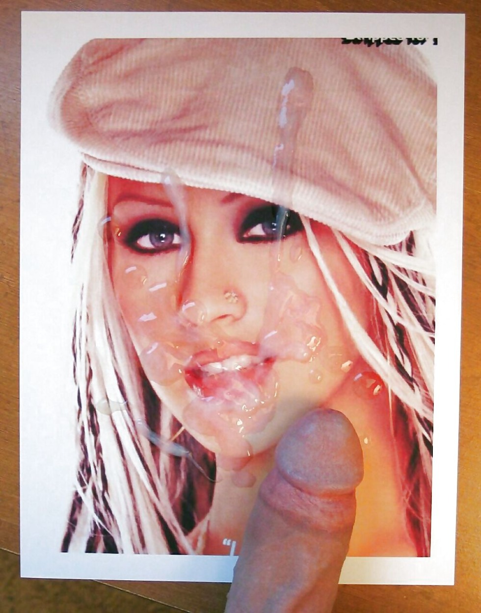 Christina Aguilera is naked