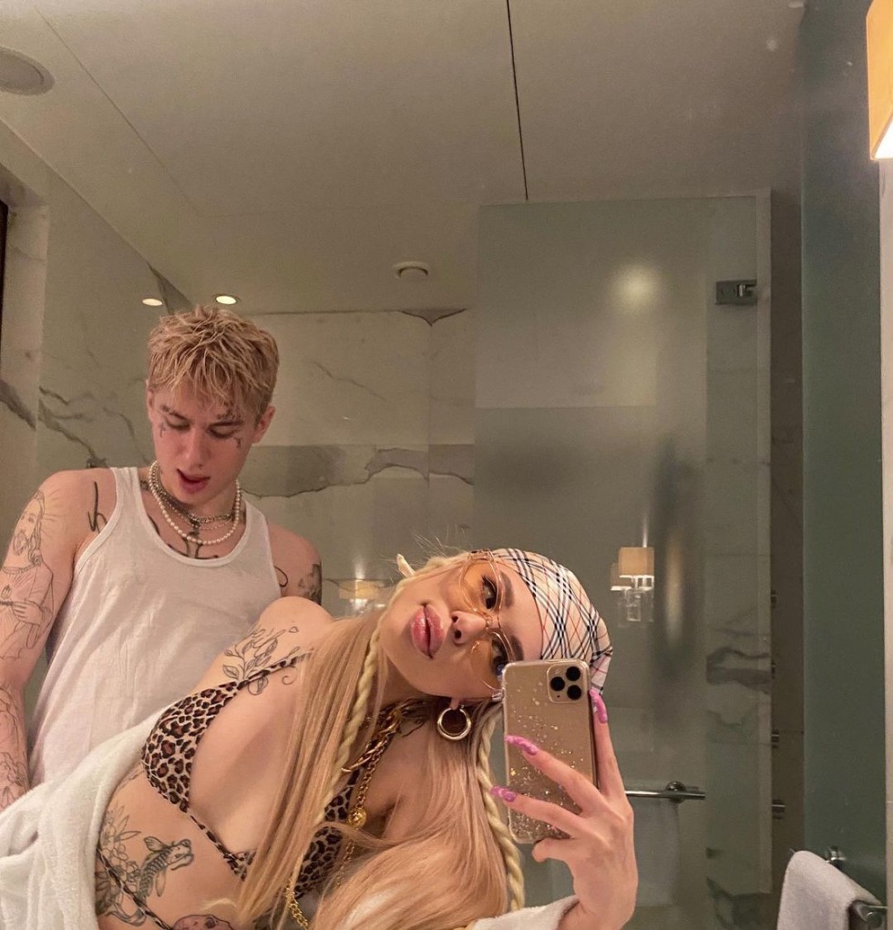 Instasamka drain with Oleg