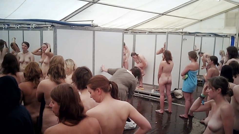 Festival of shower Voyeurist