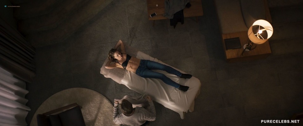 Actress Claire Forlani Naked