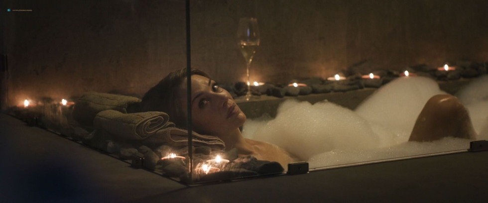 Forlani Claire in films 18 plus