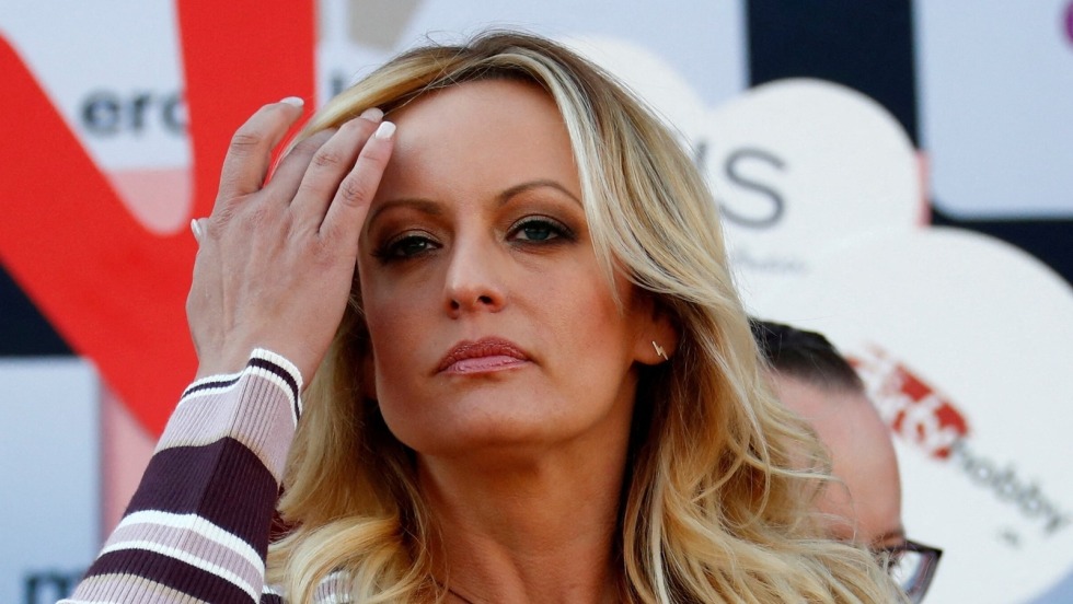 Make love in the kitchen