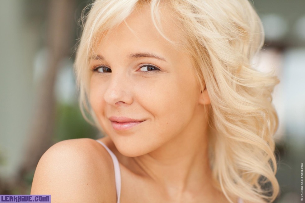 American blonde-tineers