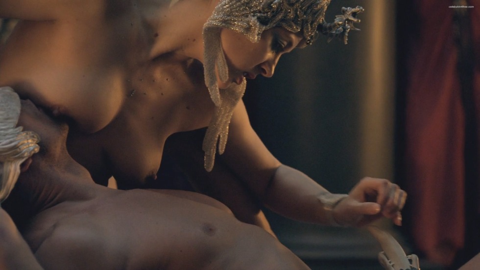 Lucy Lawless Spartak Blood and Sand Nude