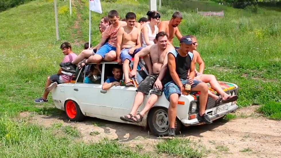 A lot of people in Zhiguli