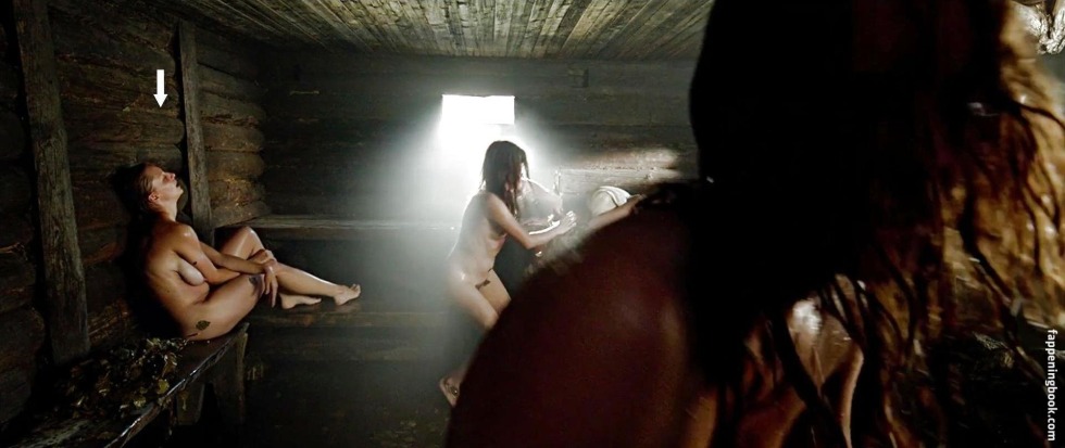 Ekaterina Vilkova in the bath a dawn