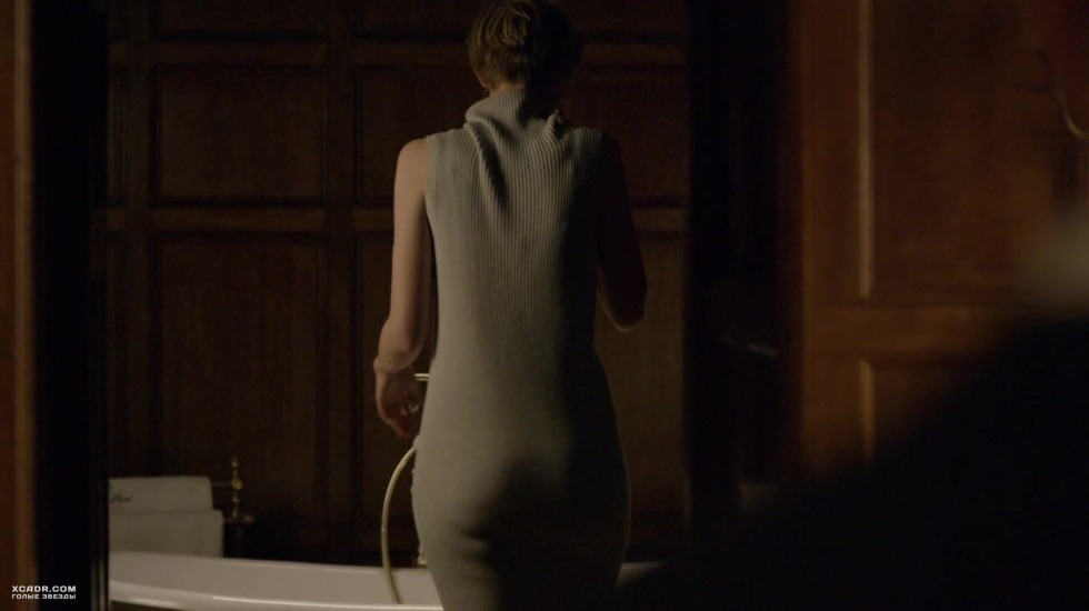 Blonde with short hair nude