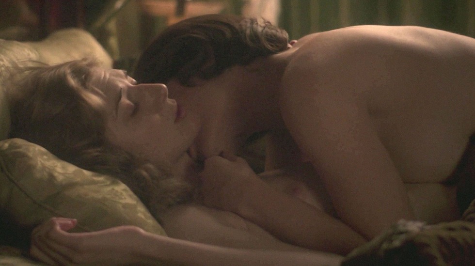 Elizabeth moron boobs