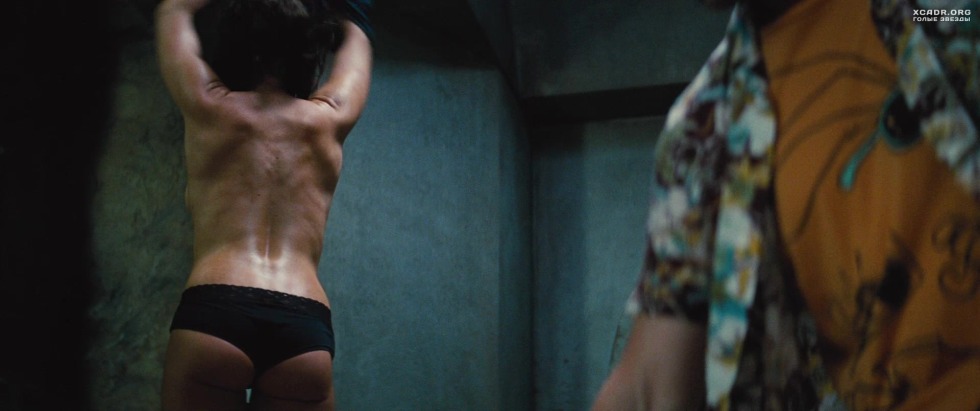 Paula Patton in the film Traffic