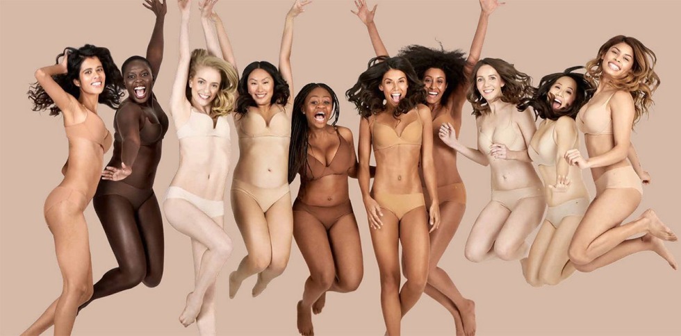 Melissa, Anna, Brigi, Muriel & Suzie Nude