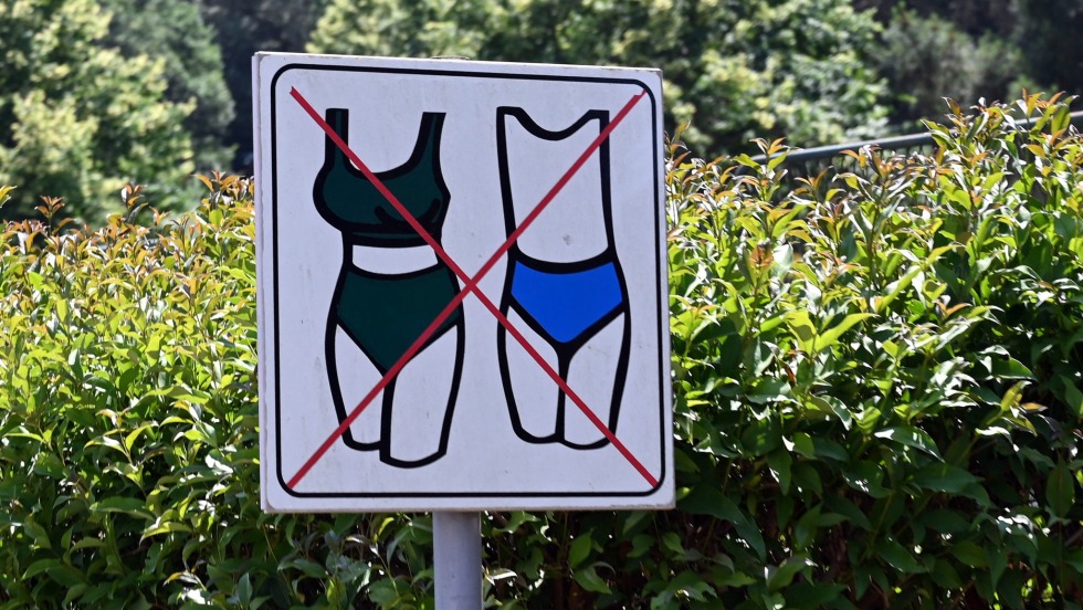 Dakota Sky porn actress