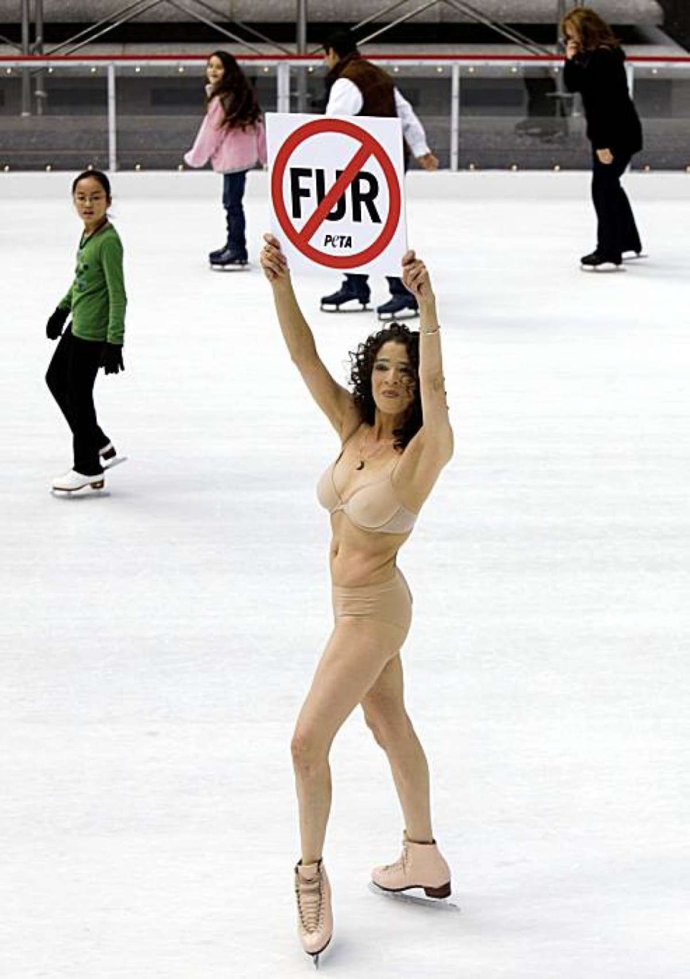 Naked skater Ashley Wagner