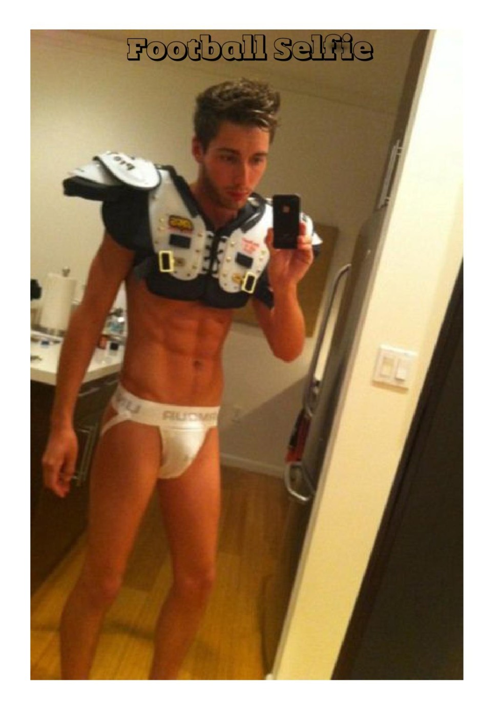 Emma Roberts We are Millers kiss