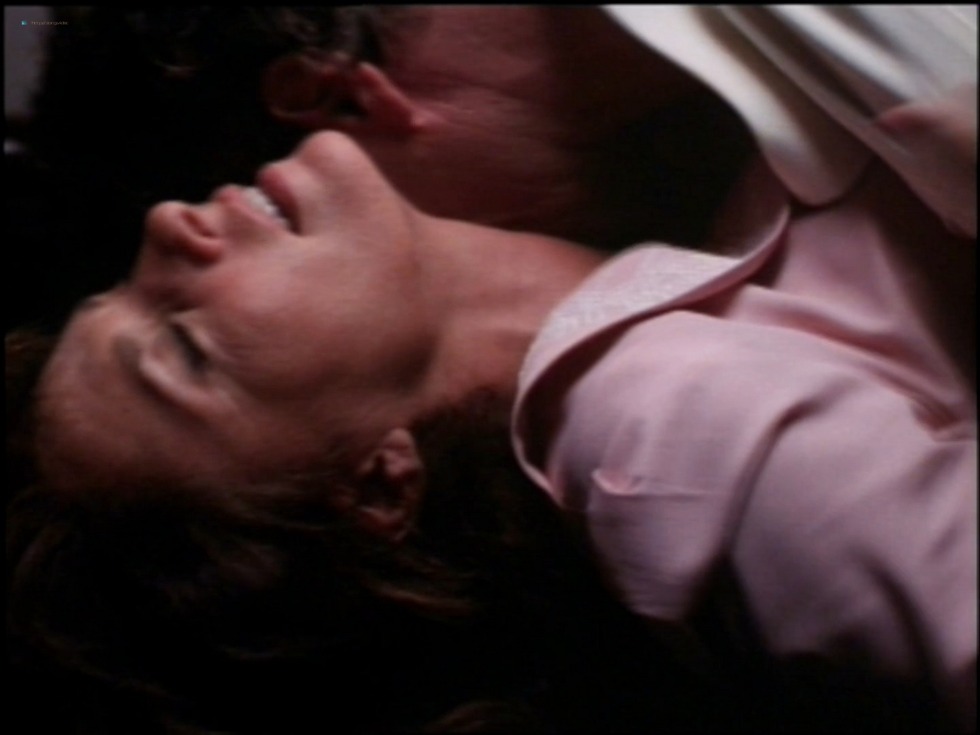 Jennifer Love Hwitt Sexy