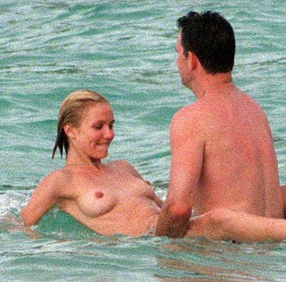 Actress Cameron Diaz naked