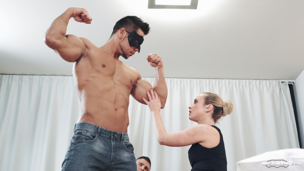 Husbandwatches_vinna_reed_ennio_guardi_nyko