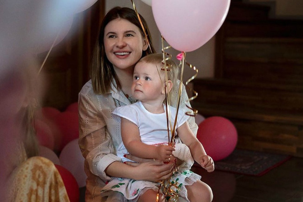 Valeria Nemchenko in pantyhose photos