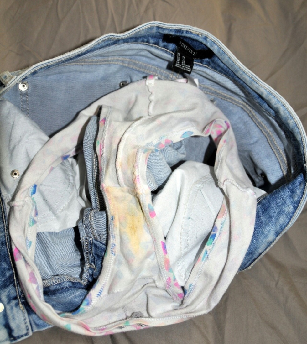 Hairy ladies in pantyhose