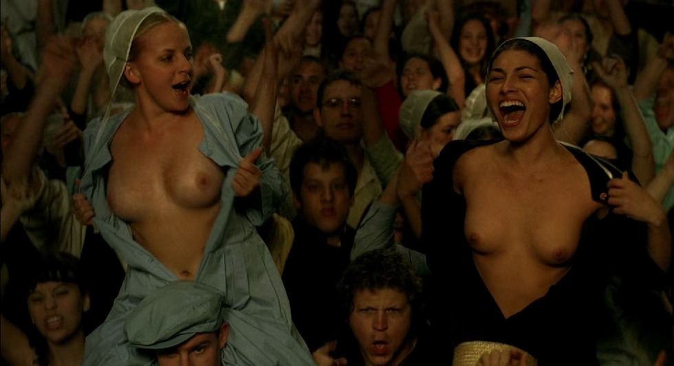 Naked actresses from Camedies Club