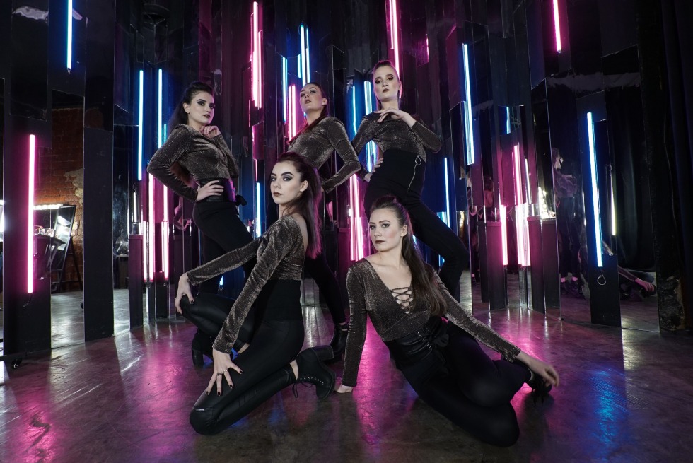 Alexandra Shcherbakova model plus saz