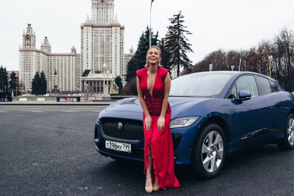 Olya Lukyanova SomanyHorses