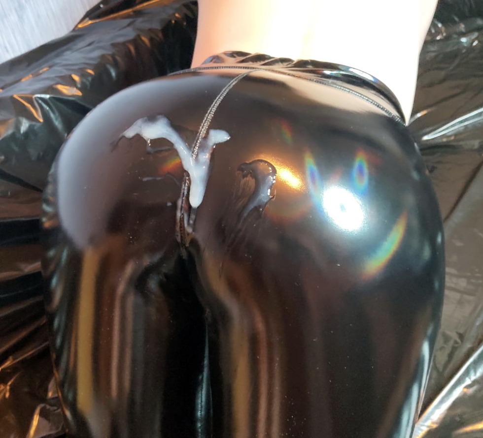 Madison Parker in latex boots Anal