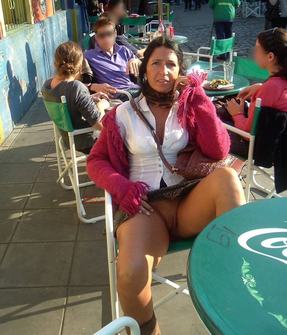 Mature under the skirt public