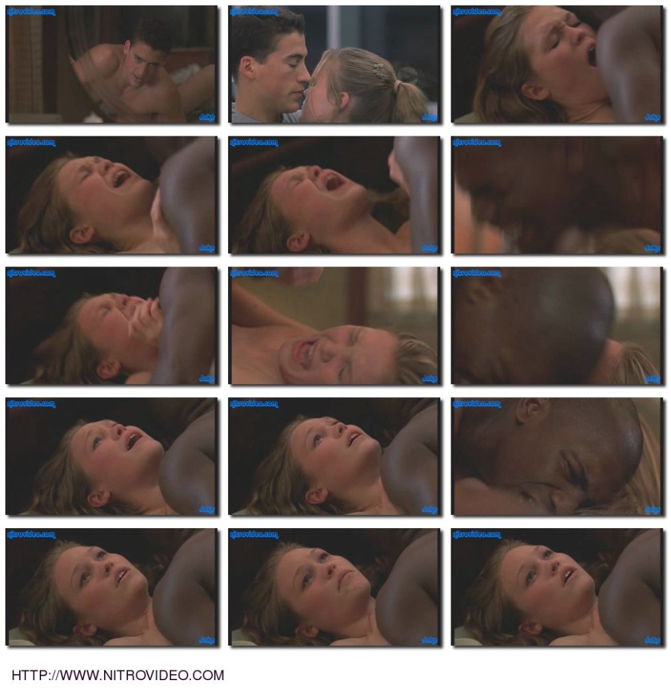 Julia Stiles Erotic scenes