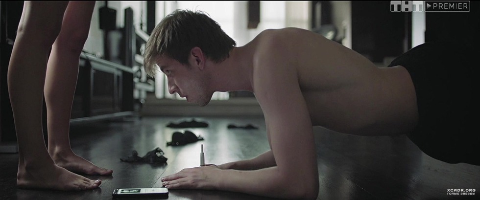 Natalia Royal photo on the beach