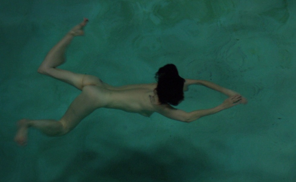 Mary-Luiza Parker is naked