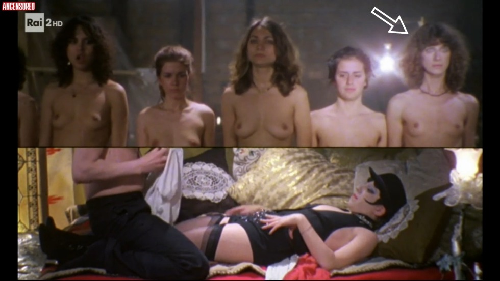 Donatella Finnicaro boobs