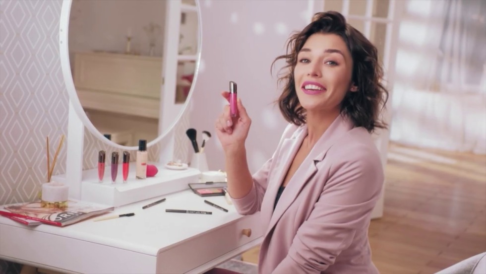 Alina Ostrovskaya Friday Eagle and Tails