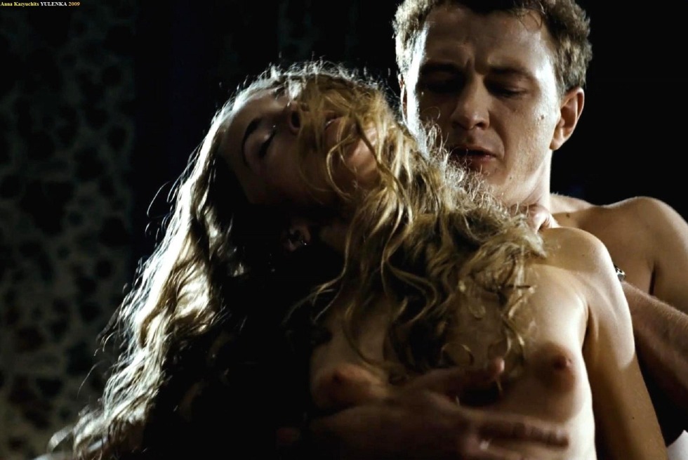 Actress Anna Kazyuchits Nude