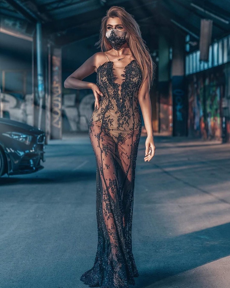 Zhenya Malakhova gave birth to a son