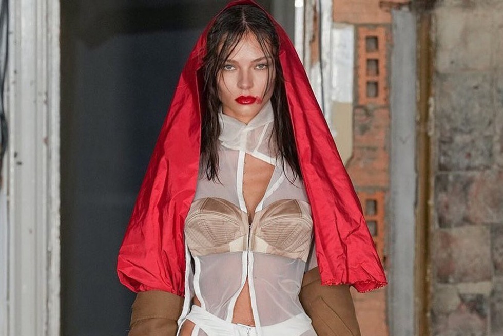 Alesa Kafelnikova legs