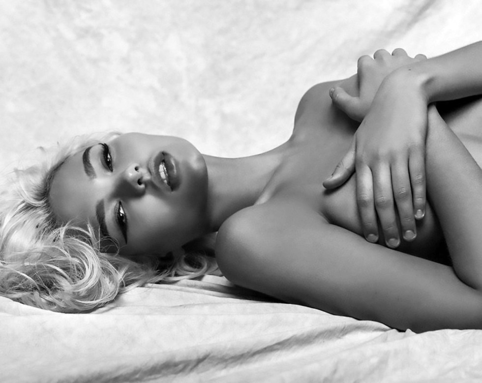 Alesya Kafelnikova breast