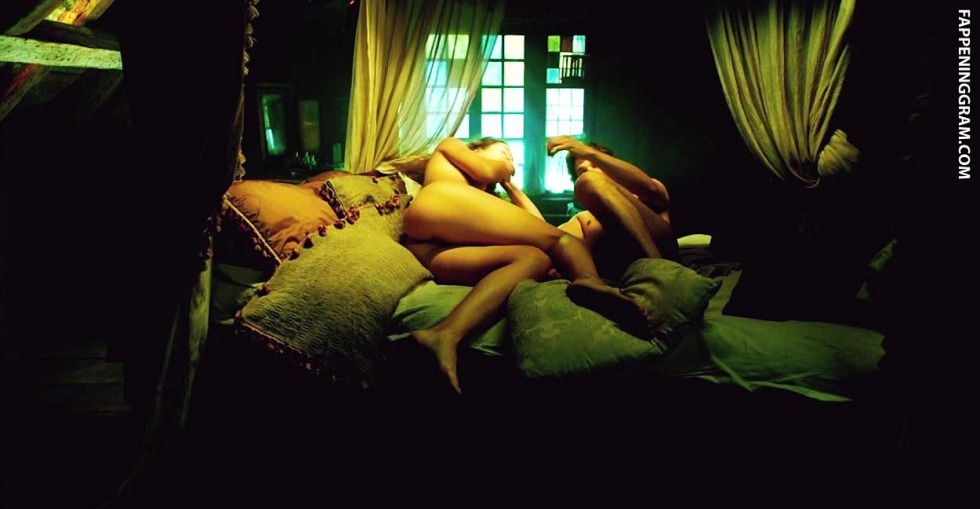 Nancy a porn actress pussy