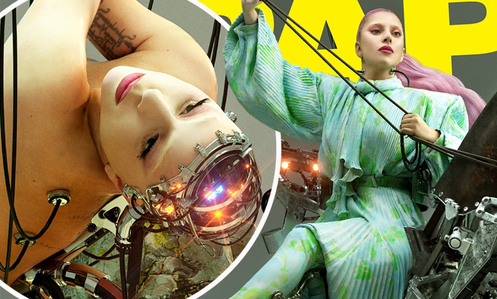 Lady Gaga Naked at a concert