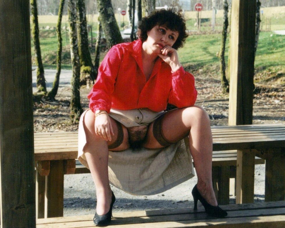 Naked aunts without panties