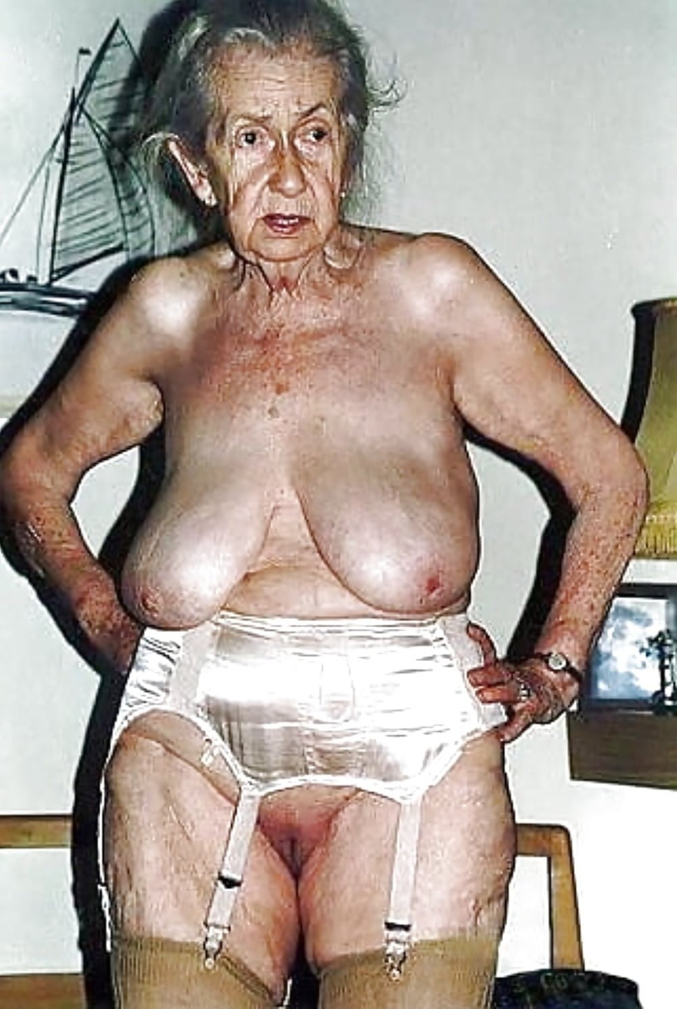 Mature with large nipples