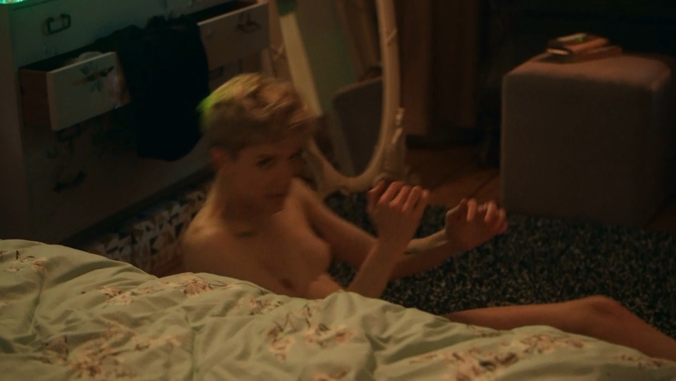 Naked actress Charlotte Gabris