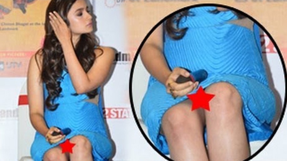 Aliya Bhatt moment with panties