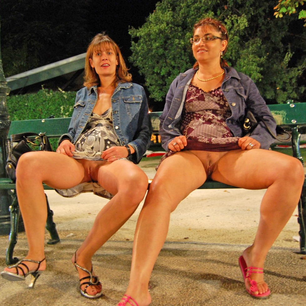 Mature without panties in the nineties