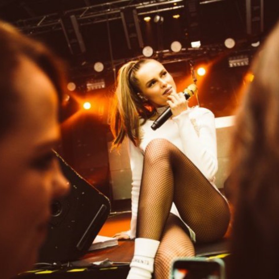 Singer Hannah lit up