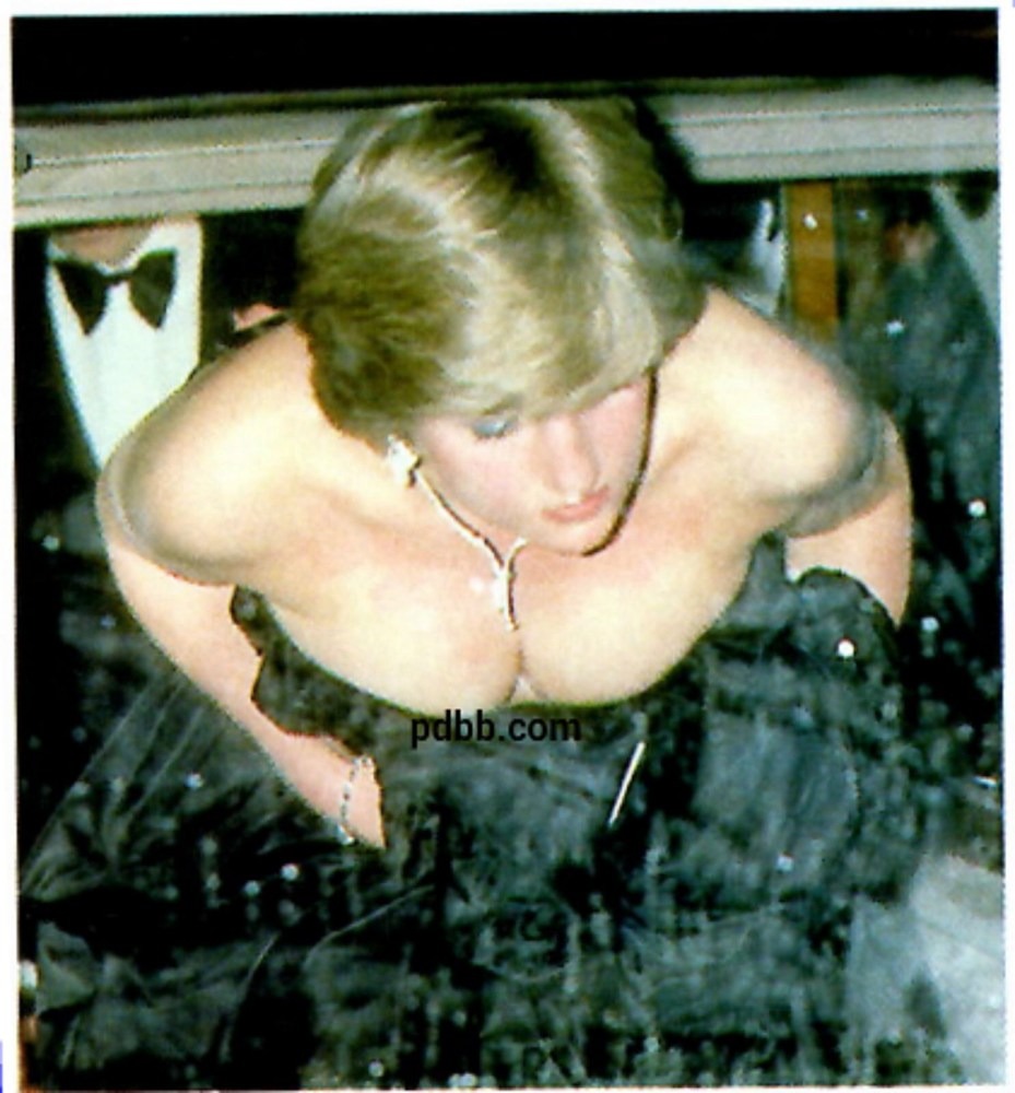Naked boobs Diana Spencer