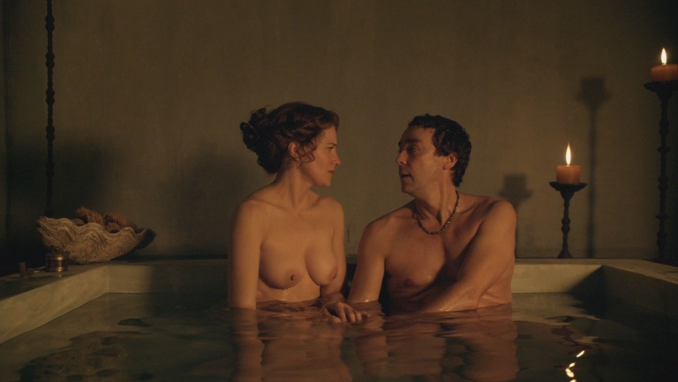 Lucy Lawless in Spartacus: Gods of the Arena (2011)