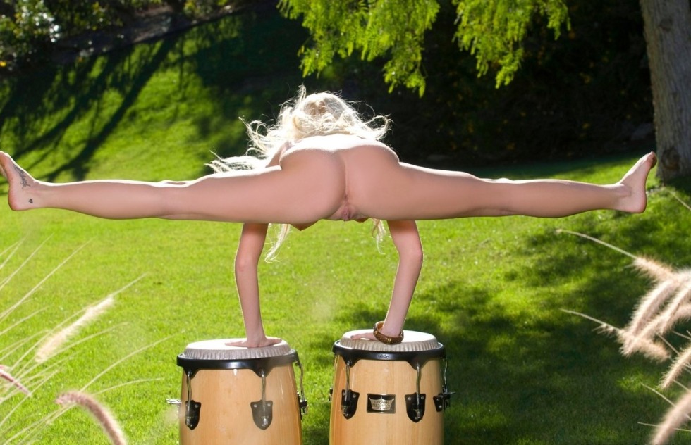 Funny jokes of naked women