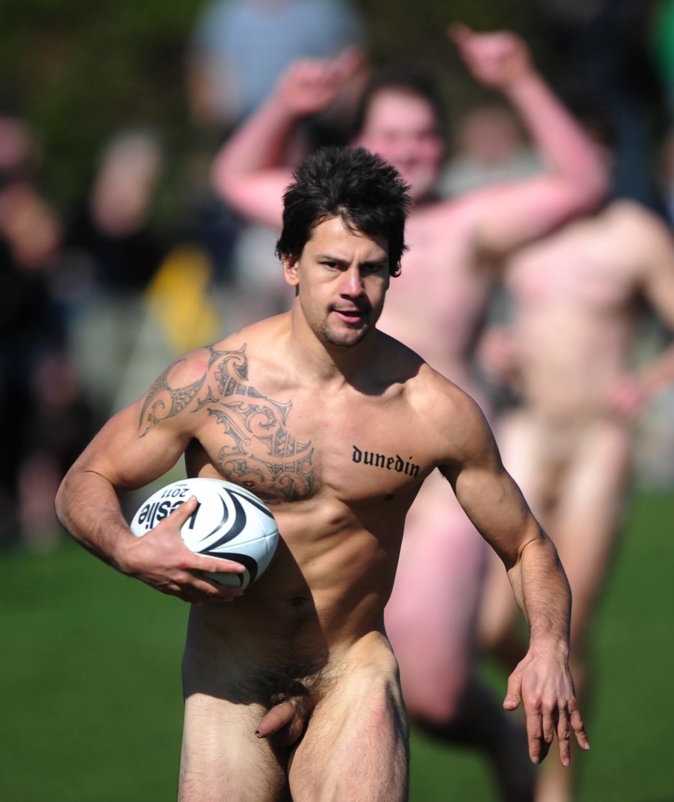 Athletes are naked rugbyists