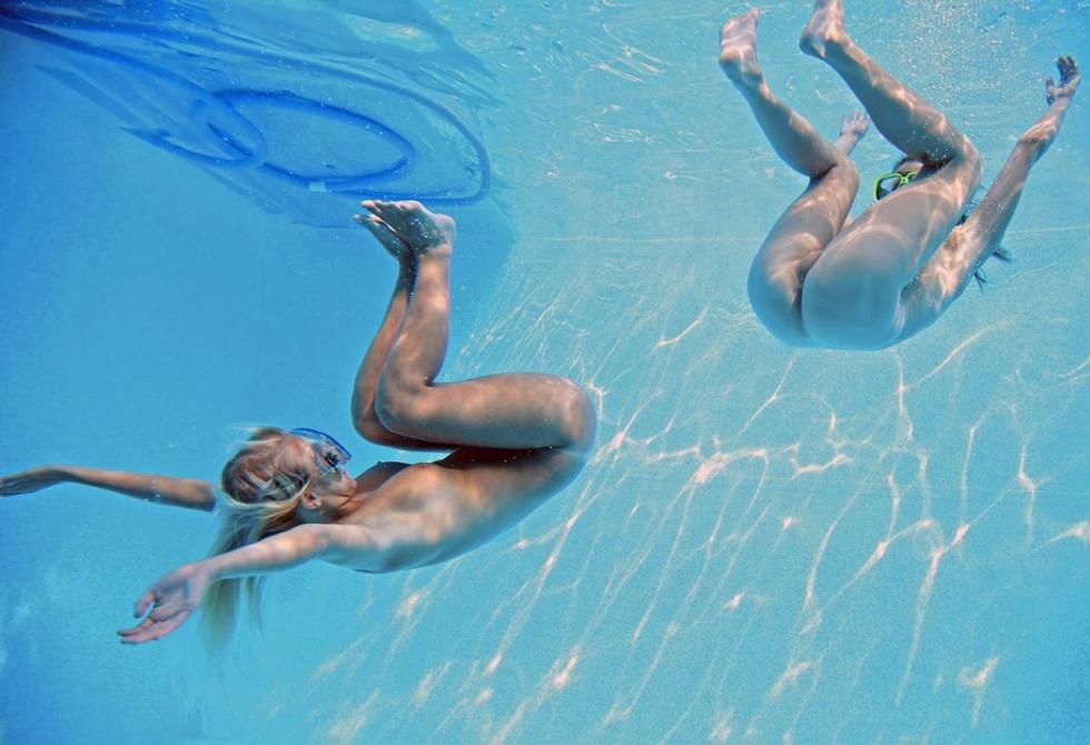Naked synchronizers in the pool