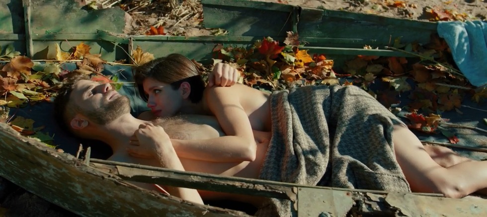 Julia Peresild Topless